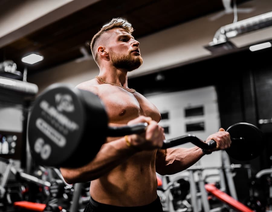 Athlete strength training in the gym